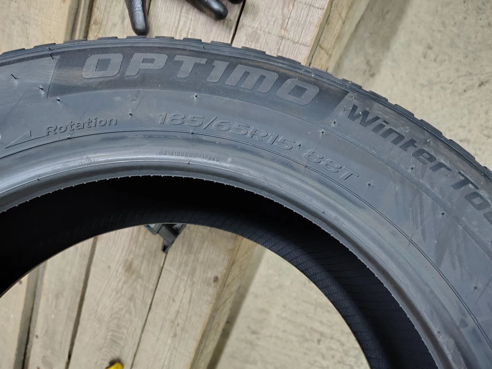 Гуми Зимни 185/65R15, снимка 7 - Гуми и джанти - 54103481