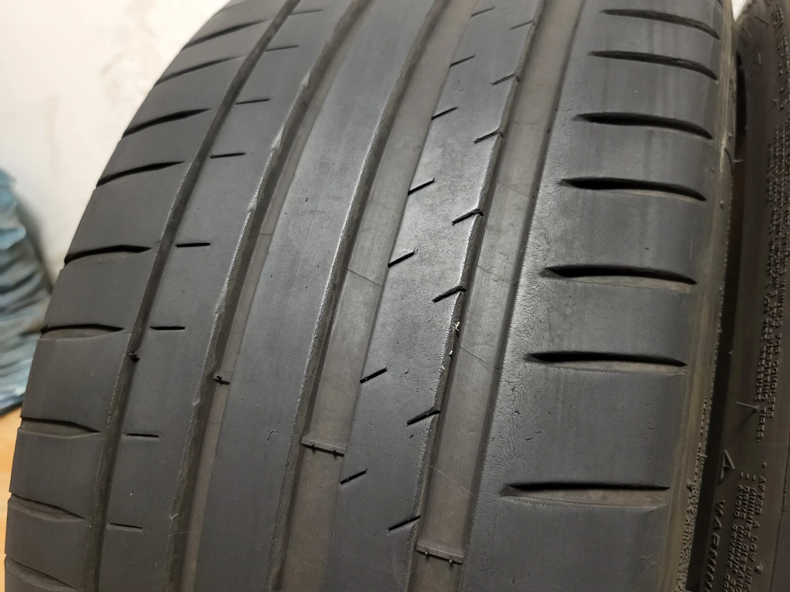 ���� 245/40R20 | Mobile.bg � ����������� 4