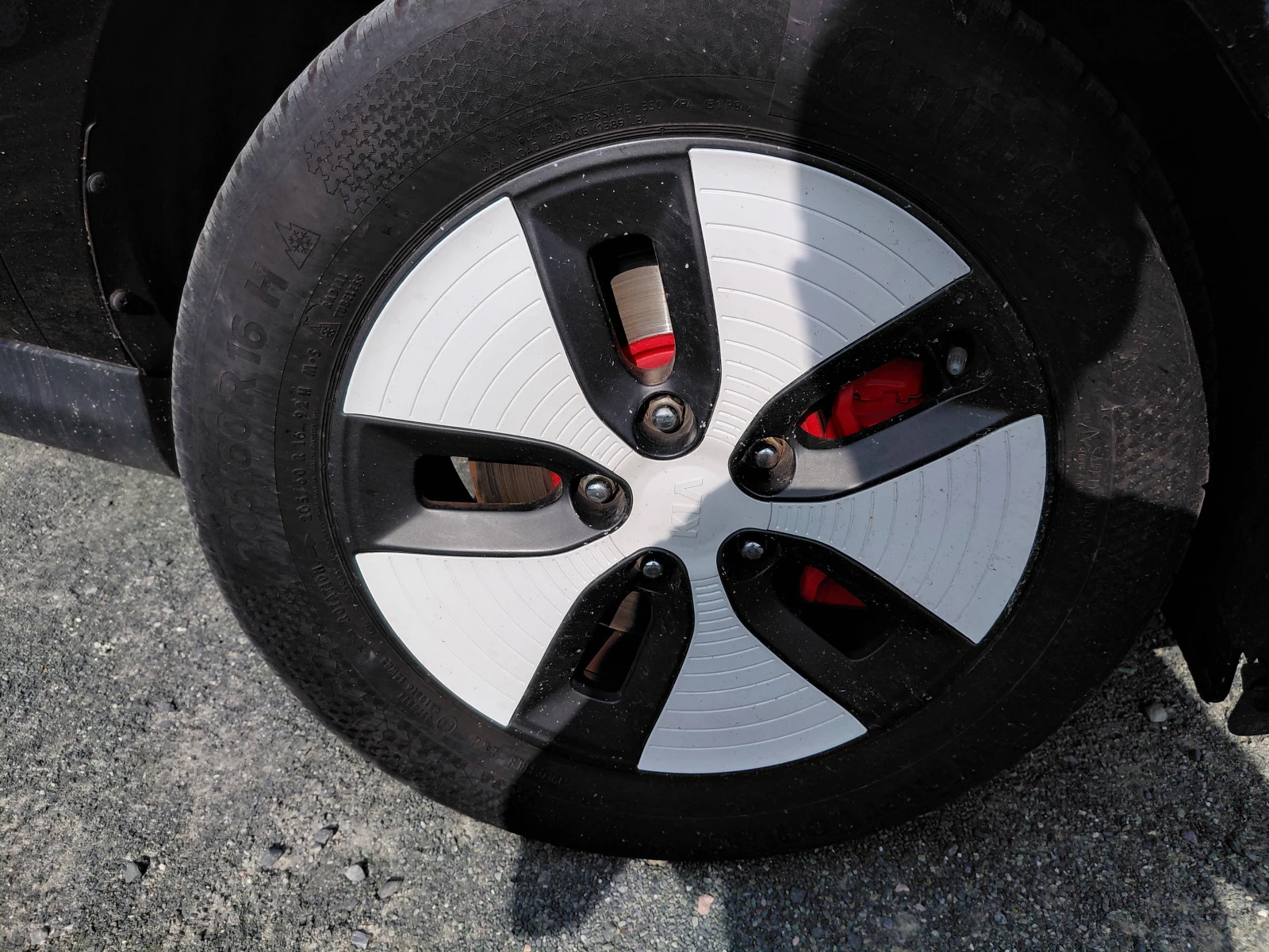 Гуми с джанти Michelin 205/60R16, снимка 2 - Гуми и джанти - 56317317