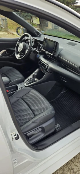 Mazda 2 HYBRID/DISTRONIC/CAMERA - 30666 лв. / 15679.28 € - 37317144 14