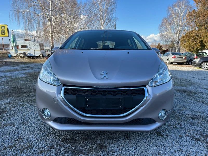 Peugeot 208 1.2, снимка 1 - Автомобили и джипове - 48908674