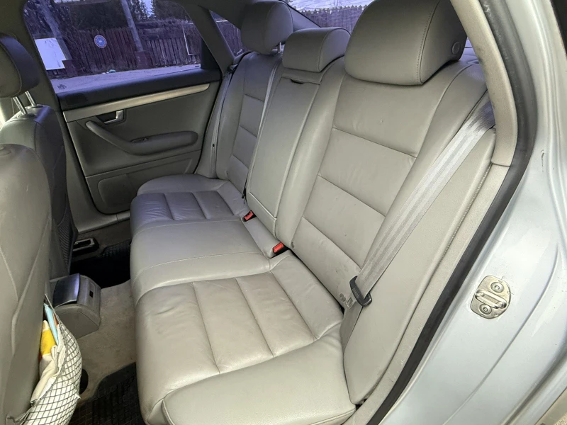 Audi A4 1.8/Бензин, снимка 10 - Автомобили и джипове - 49702743