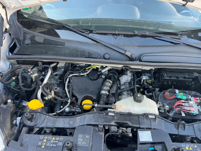 Renault Kangoo, снимка 11 - Автомобили и джипове - 50852178