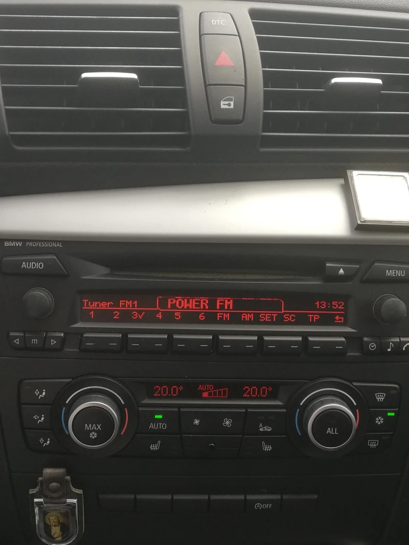 BMW 116, снимка 10 - Автомобили и джипове - 52214842