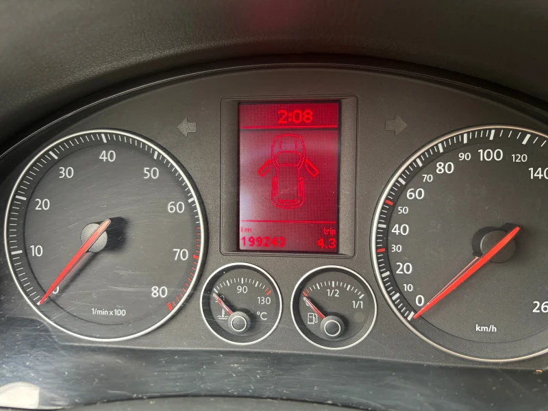 VW Golf Plus 2.0, снимка 9 - Автомобили и джипове - 52260753