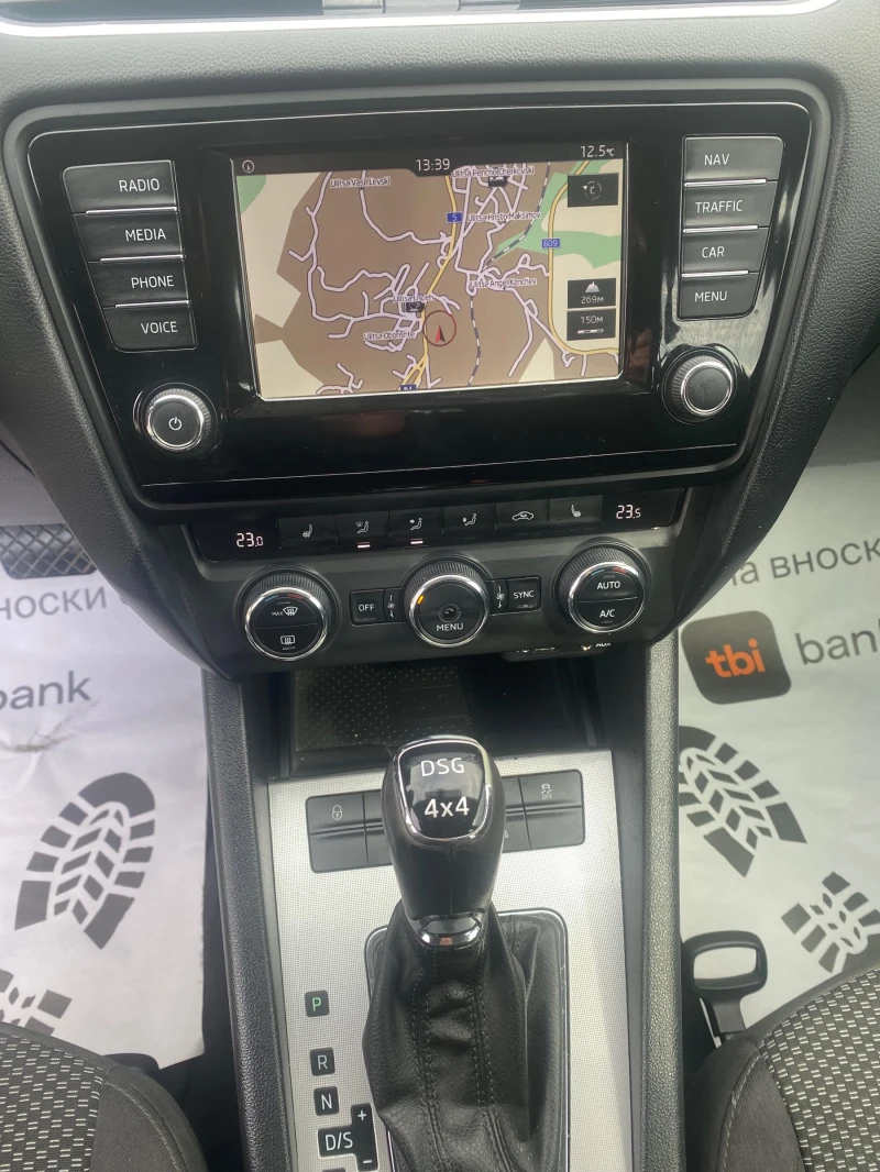 Skoda Octavia 2.0TDI 184 AUTO, снимка 11 - Автомобили и джипове - 52054992