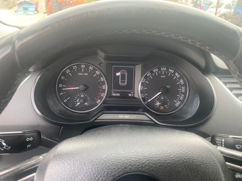 Skoda Octavia 2.0TDI 184 AUTO, снимка 9 - Автомобили и джипове - 52054992