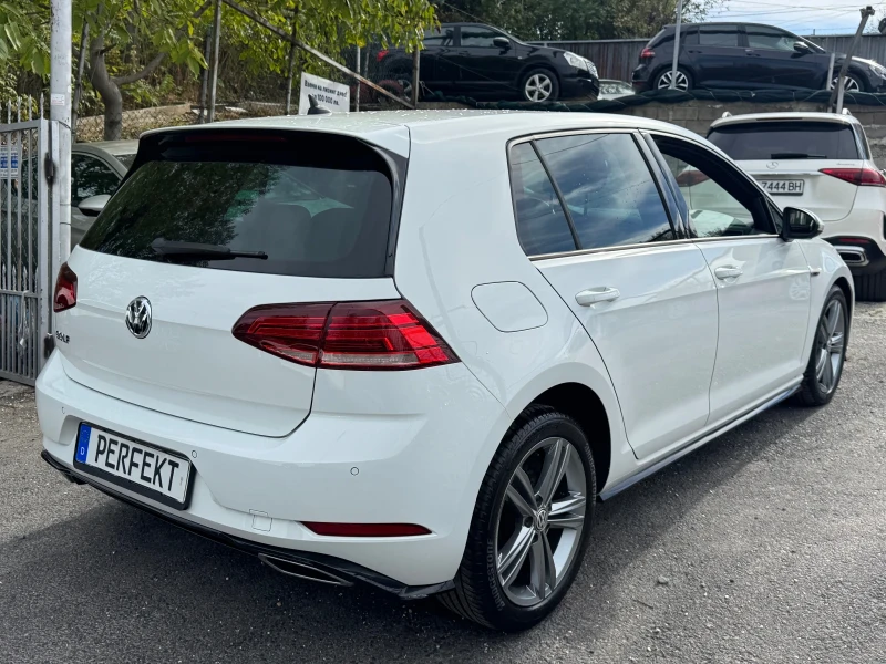 VW Golf 1.6TDI* 2xR-Line , снимка 4 - Автомобили и джипове - 52219746