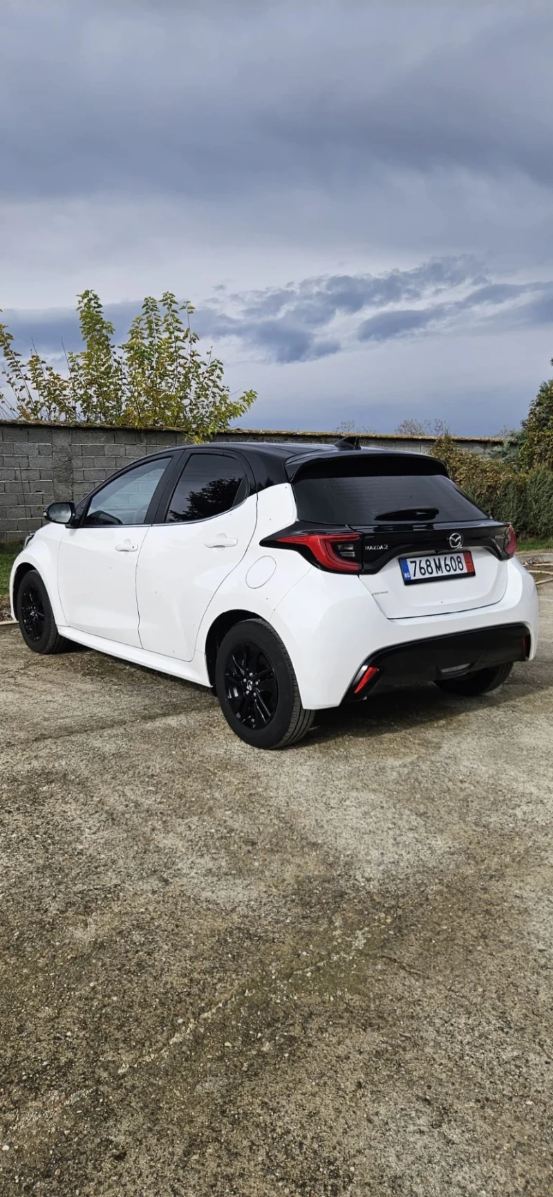 Mazda 2 HYBRID/DISTRONIC/CAMERA, снимка 8 - Автомобили и джипове - 52455850