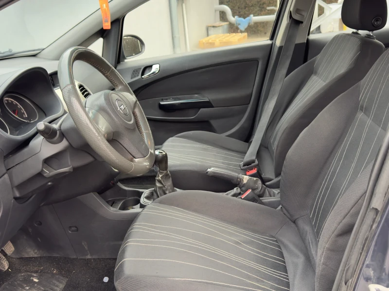 Opel Corsa 1.2, снимка 8 - Автомобили и джипове - 53223702