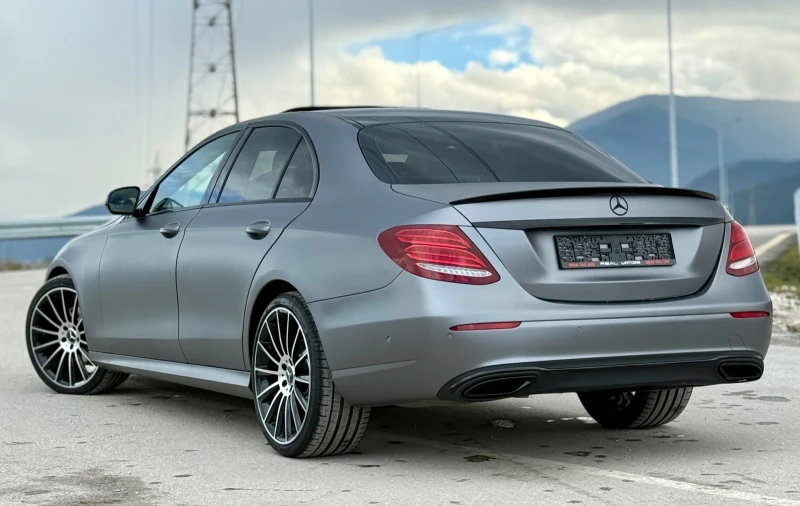 Mercedes-Benz E 220 AMG AVANTGARDE, снимка 4 - Автомобили и джипове - 53397244