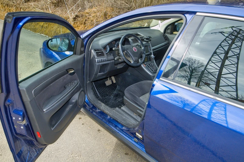 Fiat Croma 2.2 16v automatic, снимка 12 - Автомобили и джипове - 53537598