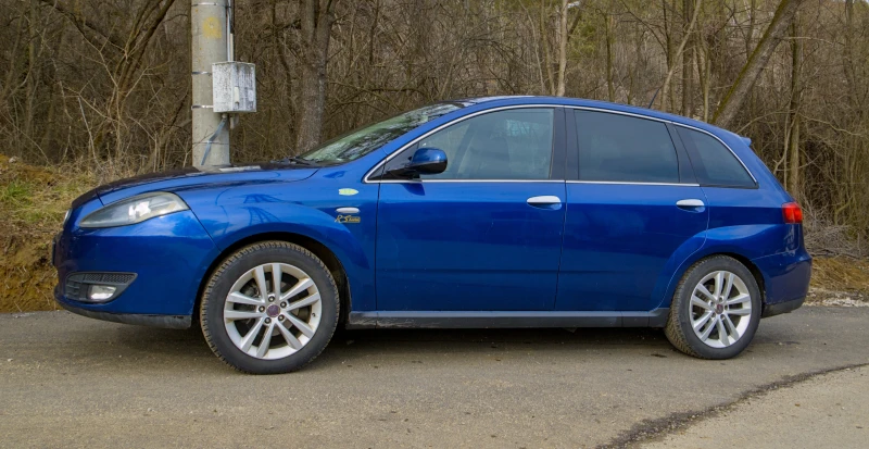 Fiat Croma 2.2 16v automatic, снимка 5 - Автомобили и джипове - 53537598