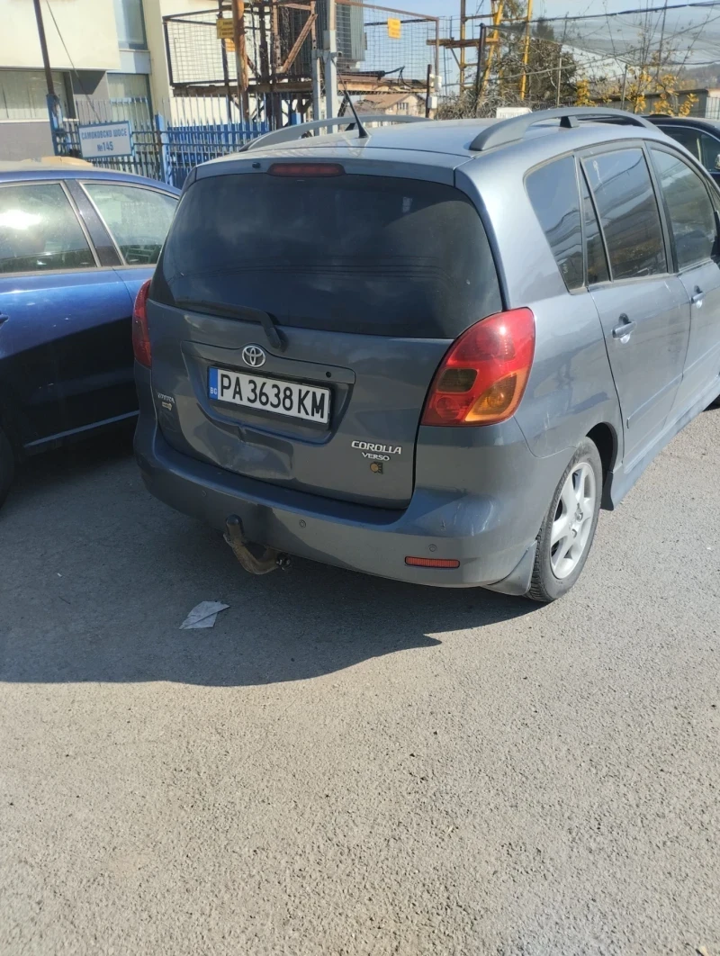 Toyota Corolla verso  - изображение 3