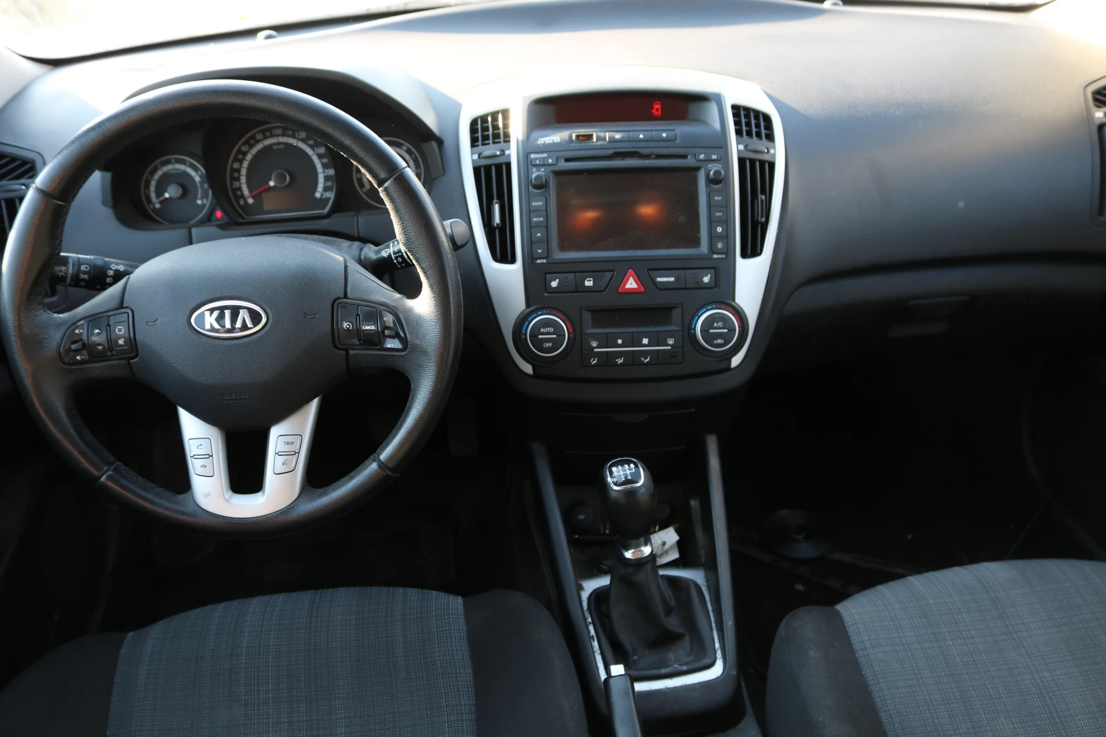 Kia Ceed 1.4   | Mobile.bg   16