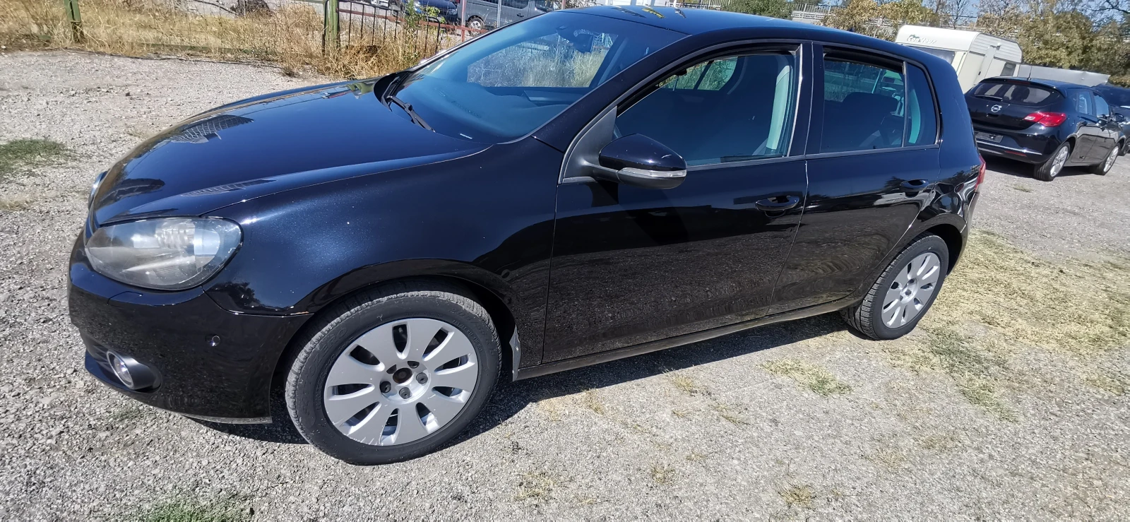 VW Golf 1.6-TDI-110 к.с - изображение 4