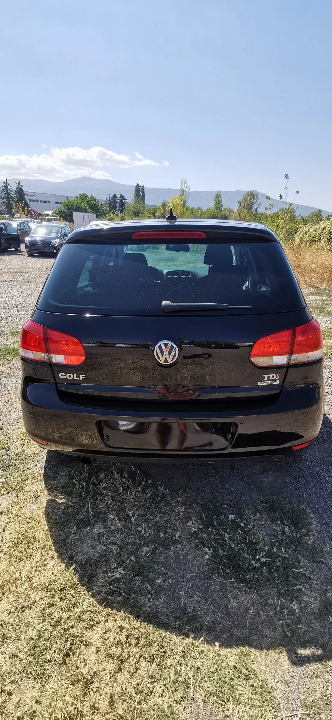 VW Golf 1.6-TDI-110 к.с - изображение 5