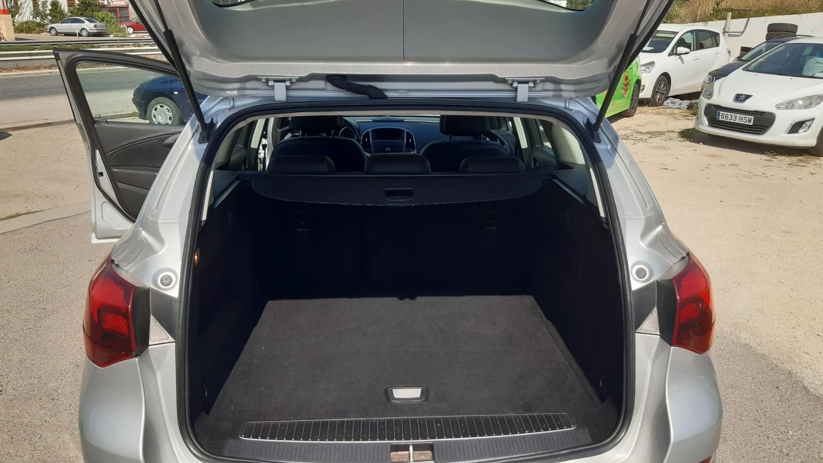 Opel Astra 1.7CDTI* КОЖА* ОТЛИЧЕН* ТОП ОФЕРТА*  | Mobile.bg — изображение 14