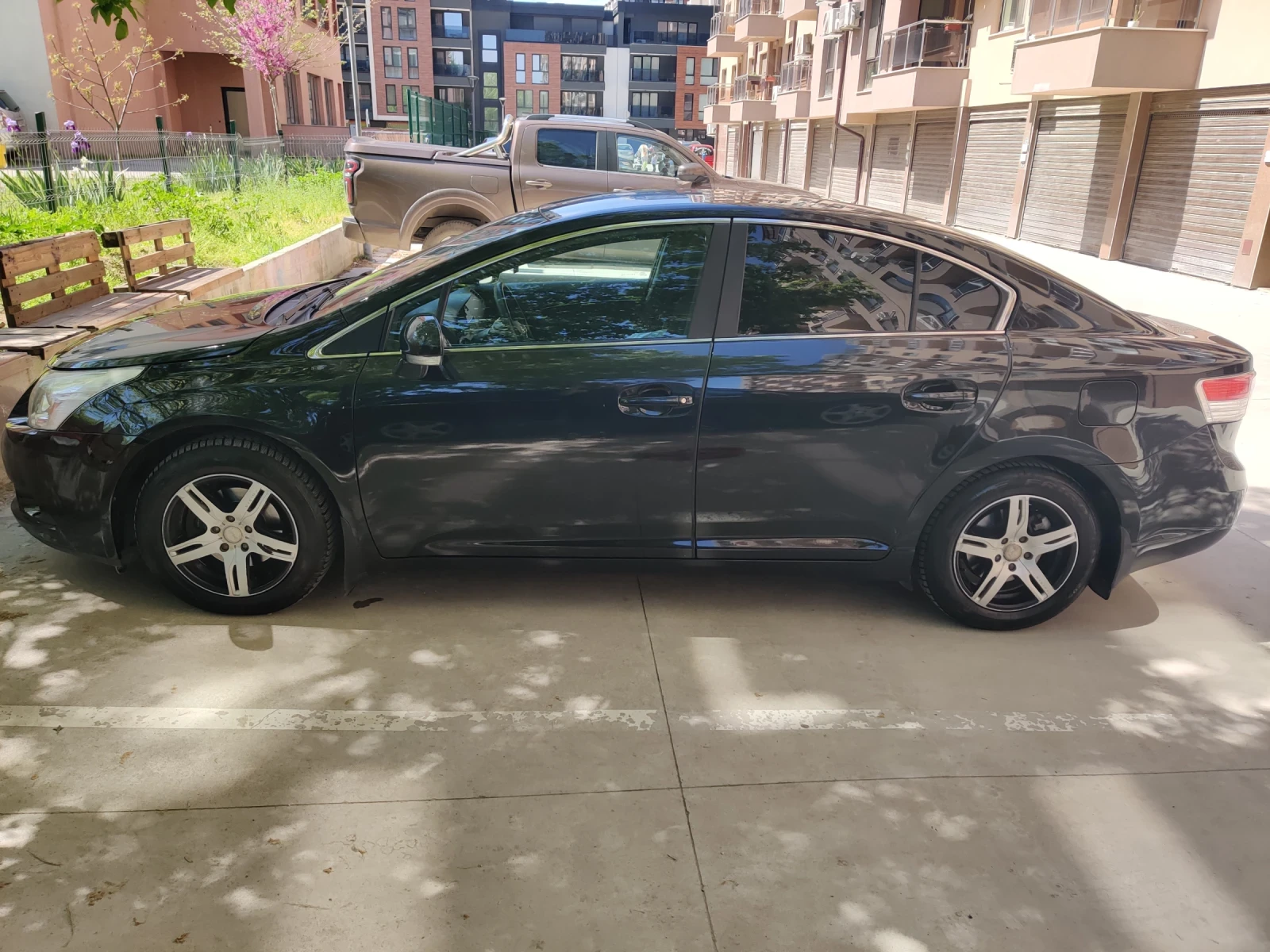 Toyota Avensis 1.6 - изображение 8