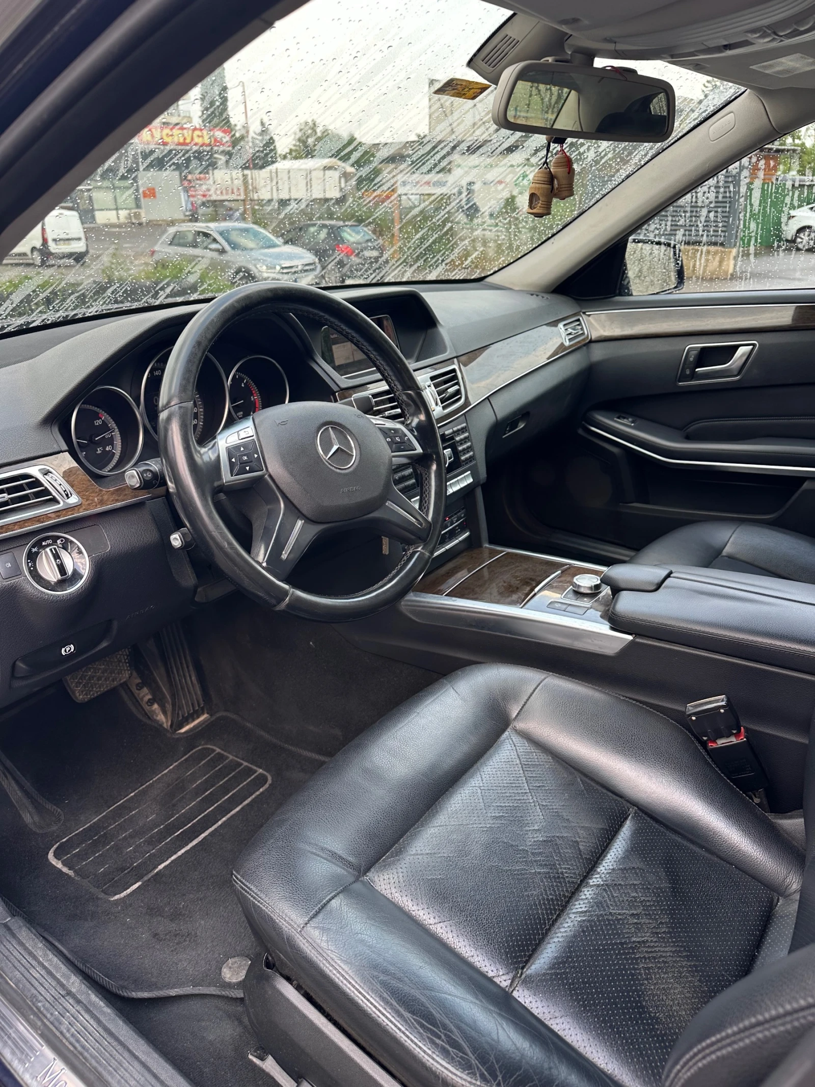 Mercedes-Benz E 200 | Mobile.bg — изображение 11