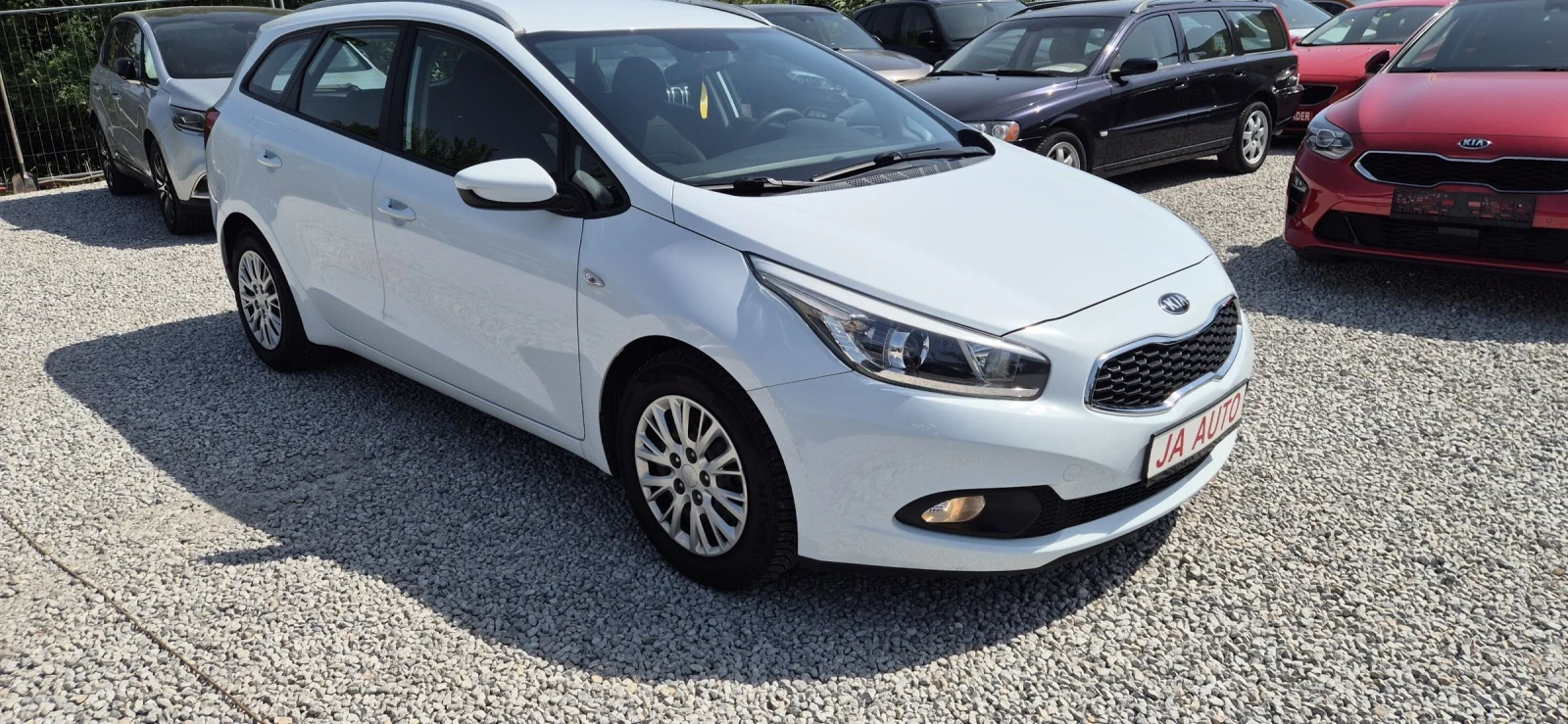 Kia Ceed 1.6-135кс. КЛИМА - изображение 4