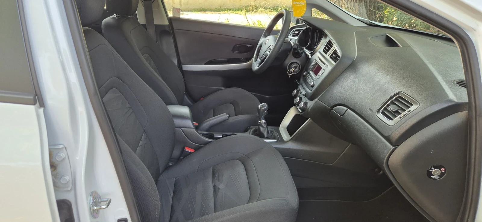 Kia Ceed 1.6-135кс. КЛИМА | Mobile.bg — изображение 12