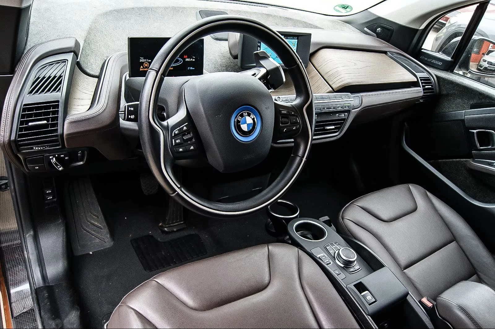 BMW i3  - изображение 2