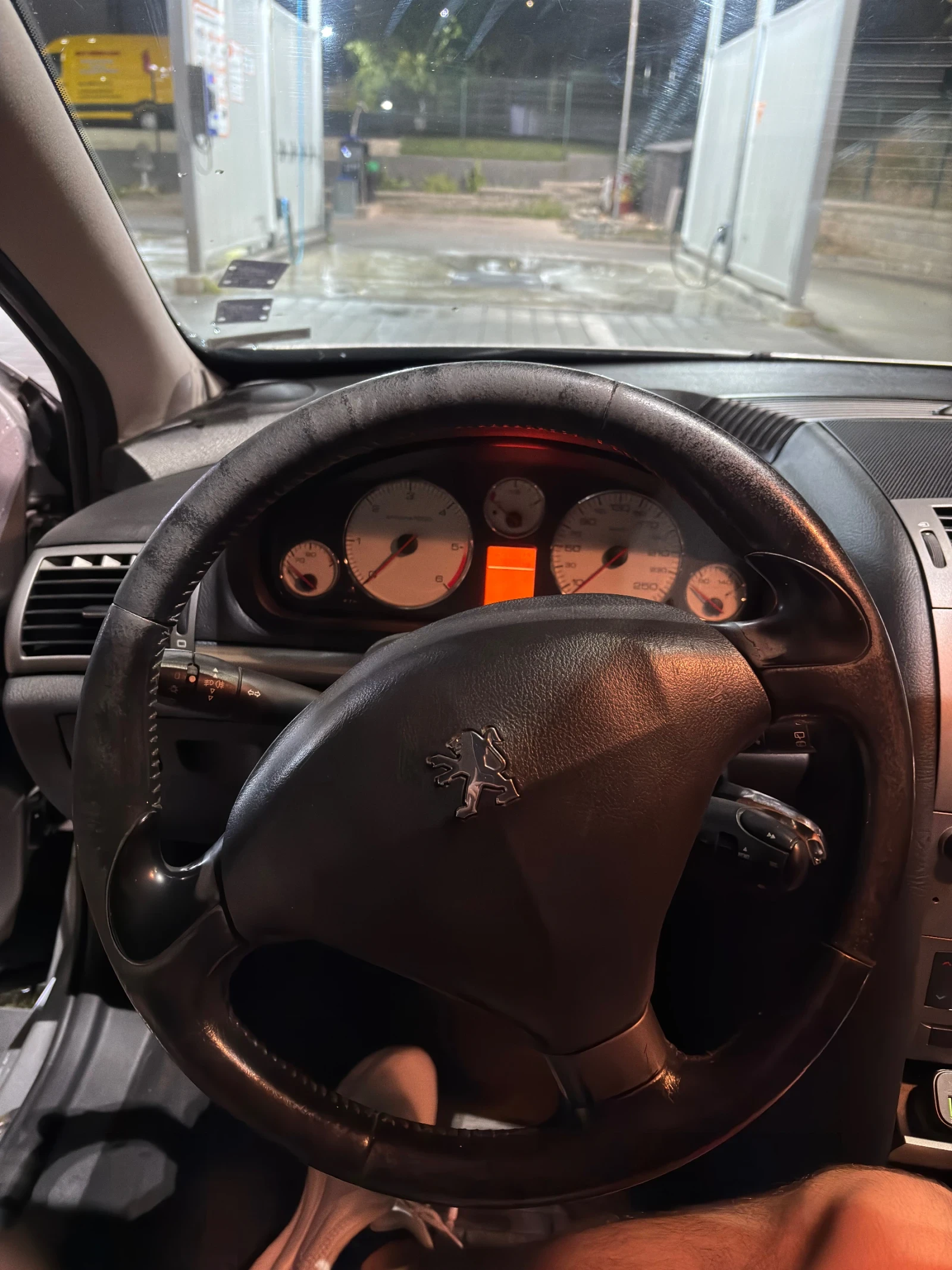 Peugeot 407 . - изображение 7