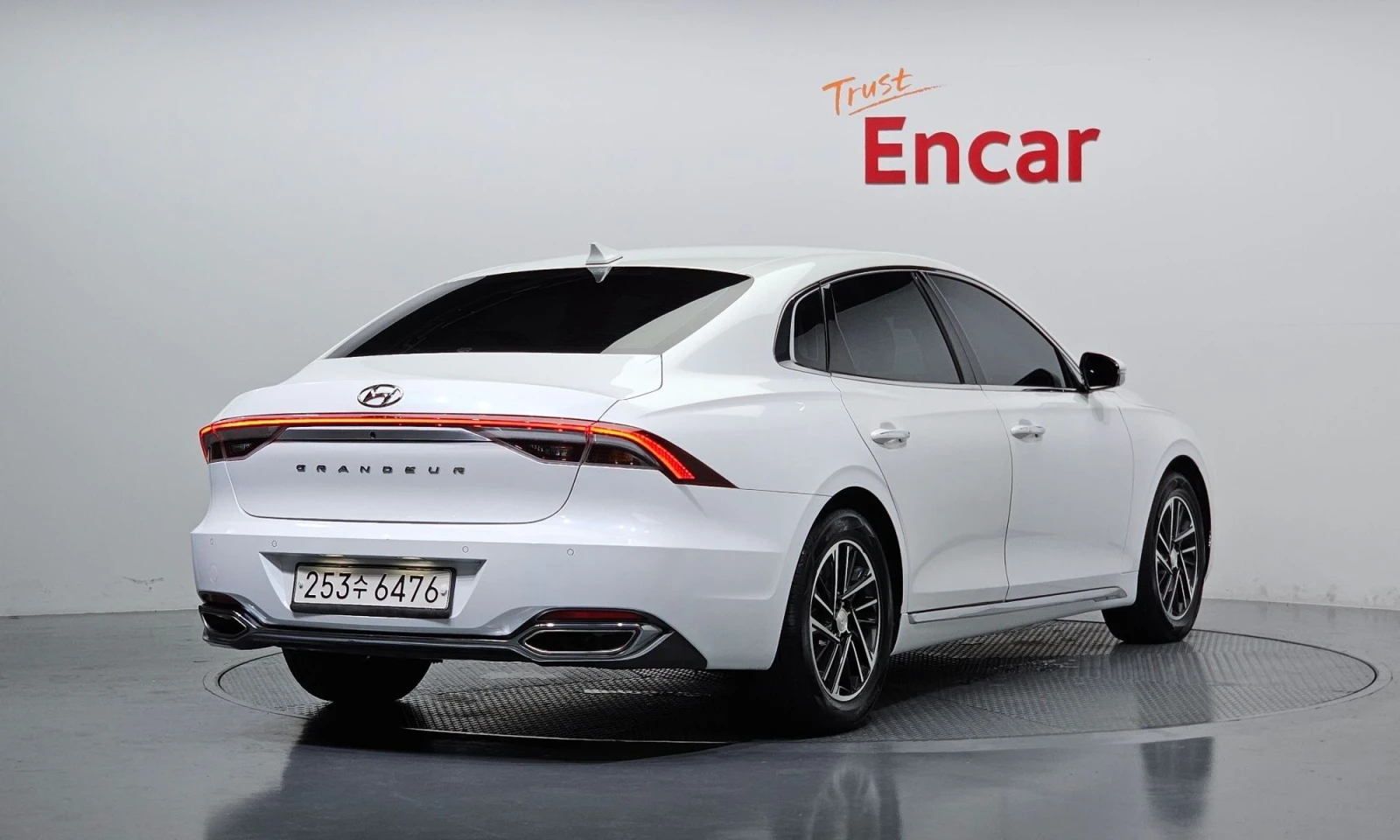 Hyundai Grandeur 3.0 Lpi Premium - изображение 2