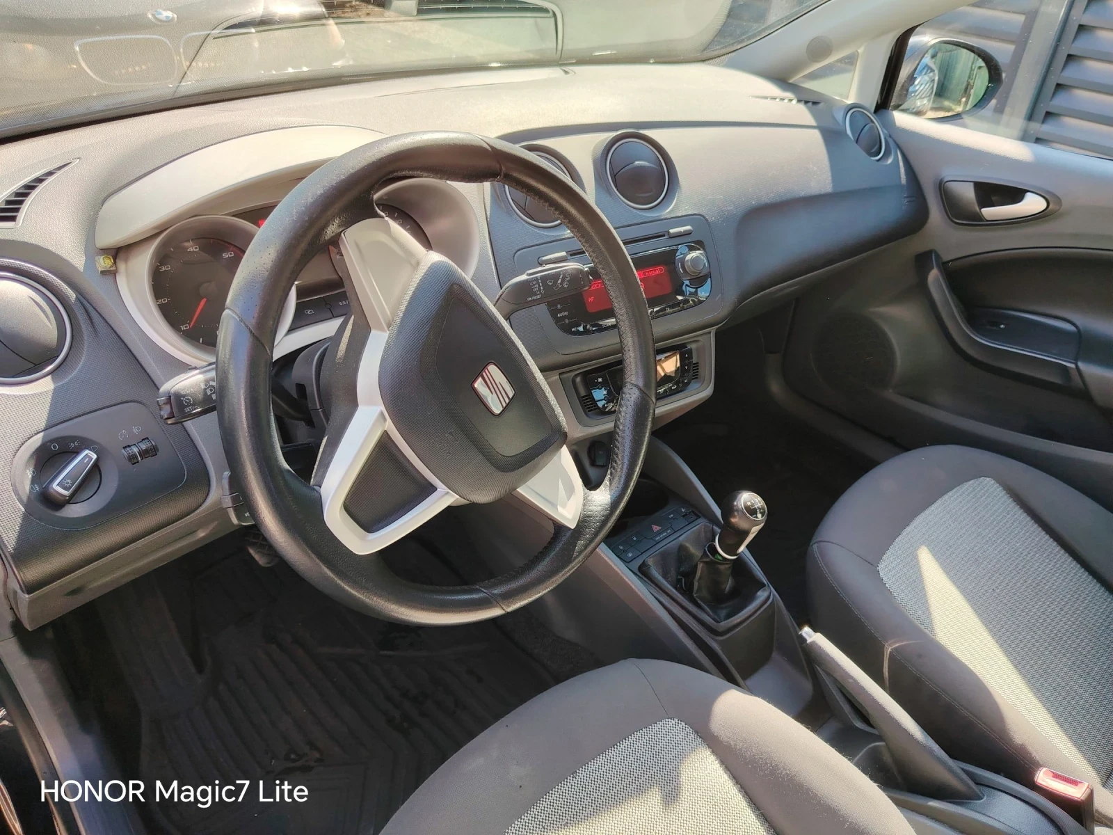 Seat Ibiza 1.6 TDI - изображение 7