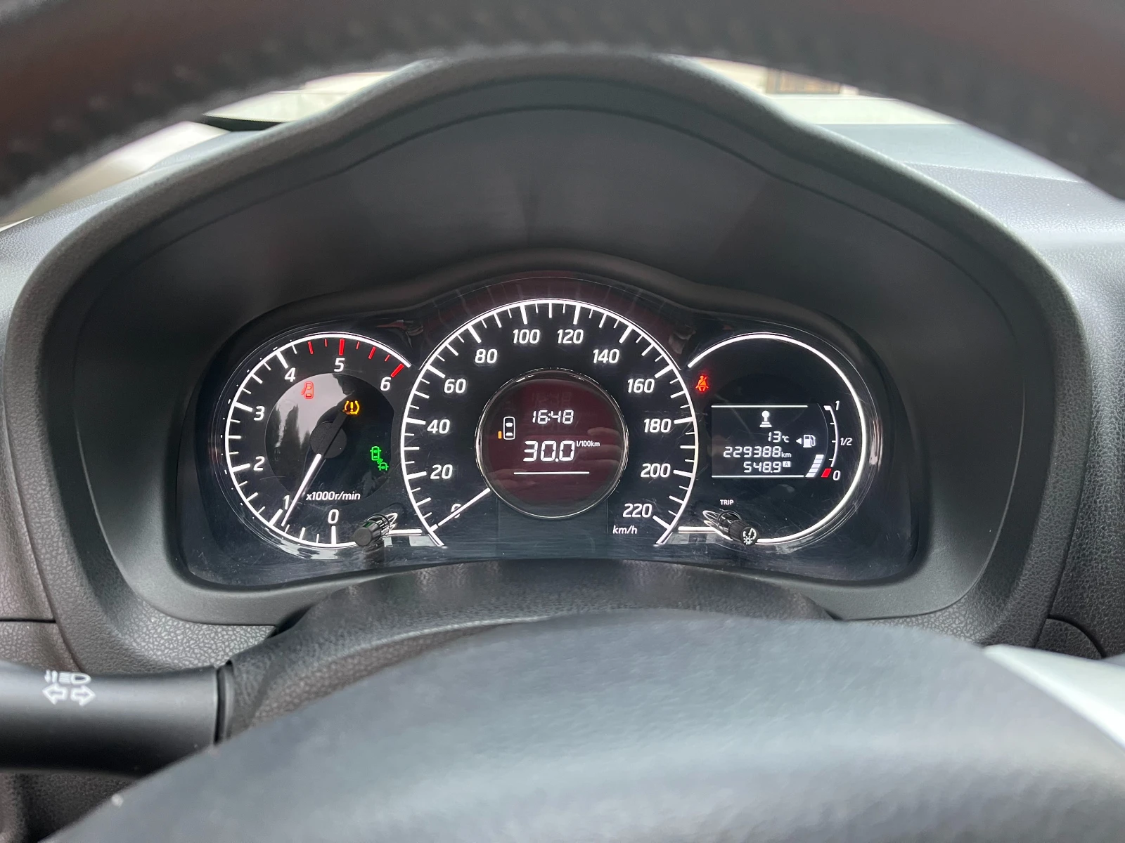 Nissan Note  - изображение 7