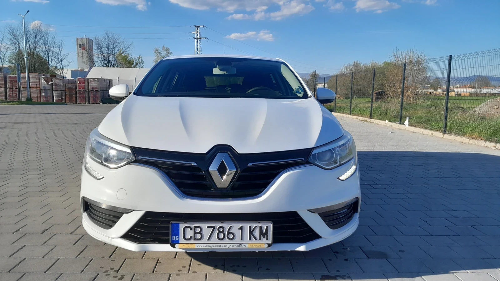 Renault Megane 1.6 ГАЗ, снимка 3 - Автомобили и джипове - 54498197