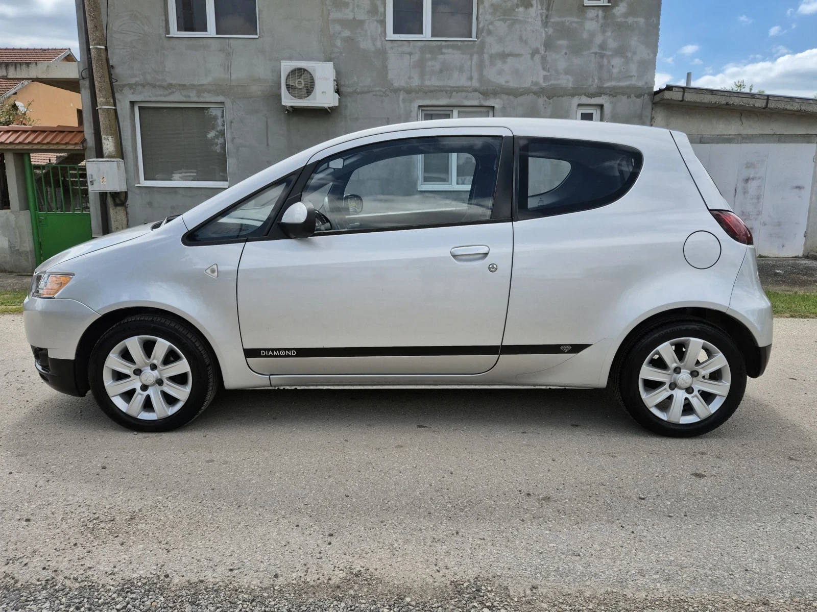 Mitsubishi Colt 1.3i DIAMOND FACE , снимка 8 - Автомобили и джипове - 54595473