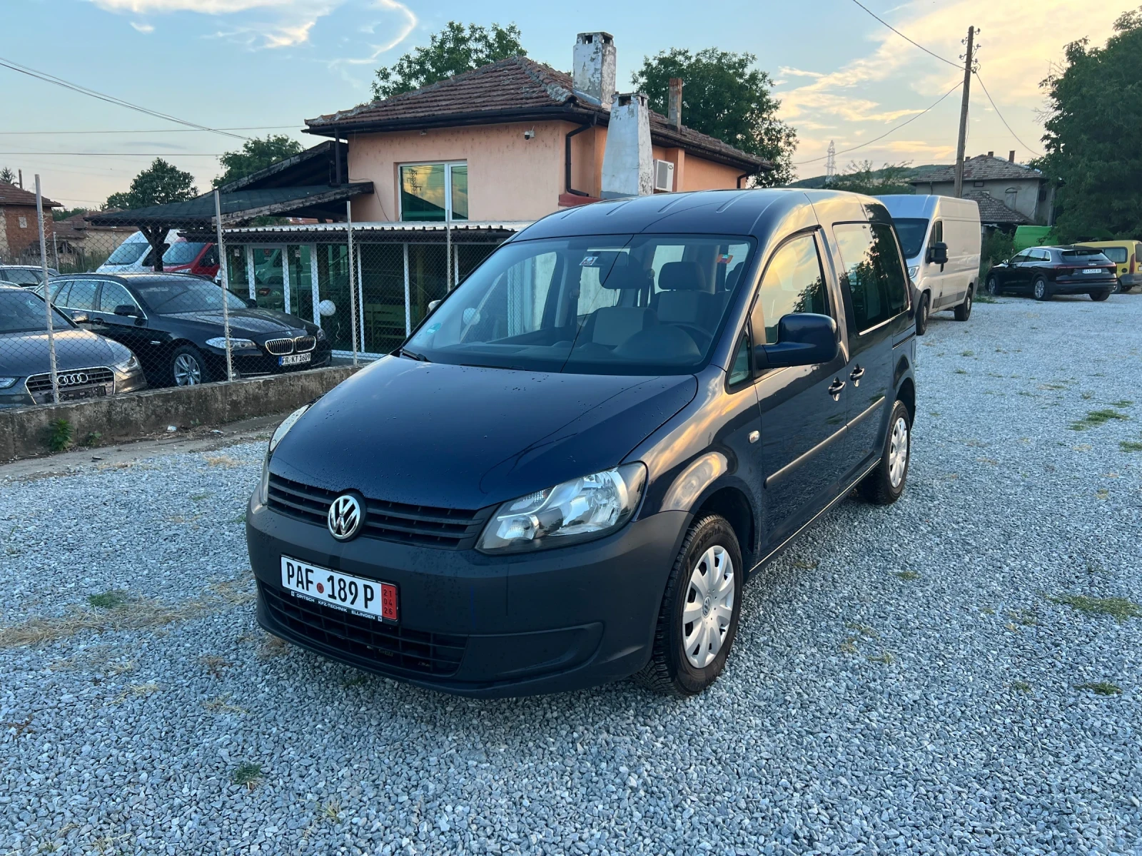 VW Caddy, снимка 2 - Автомобили и джипове - 55166486