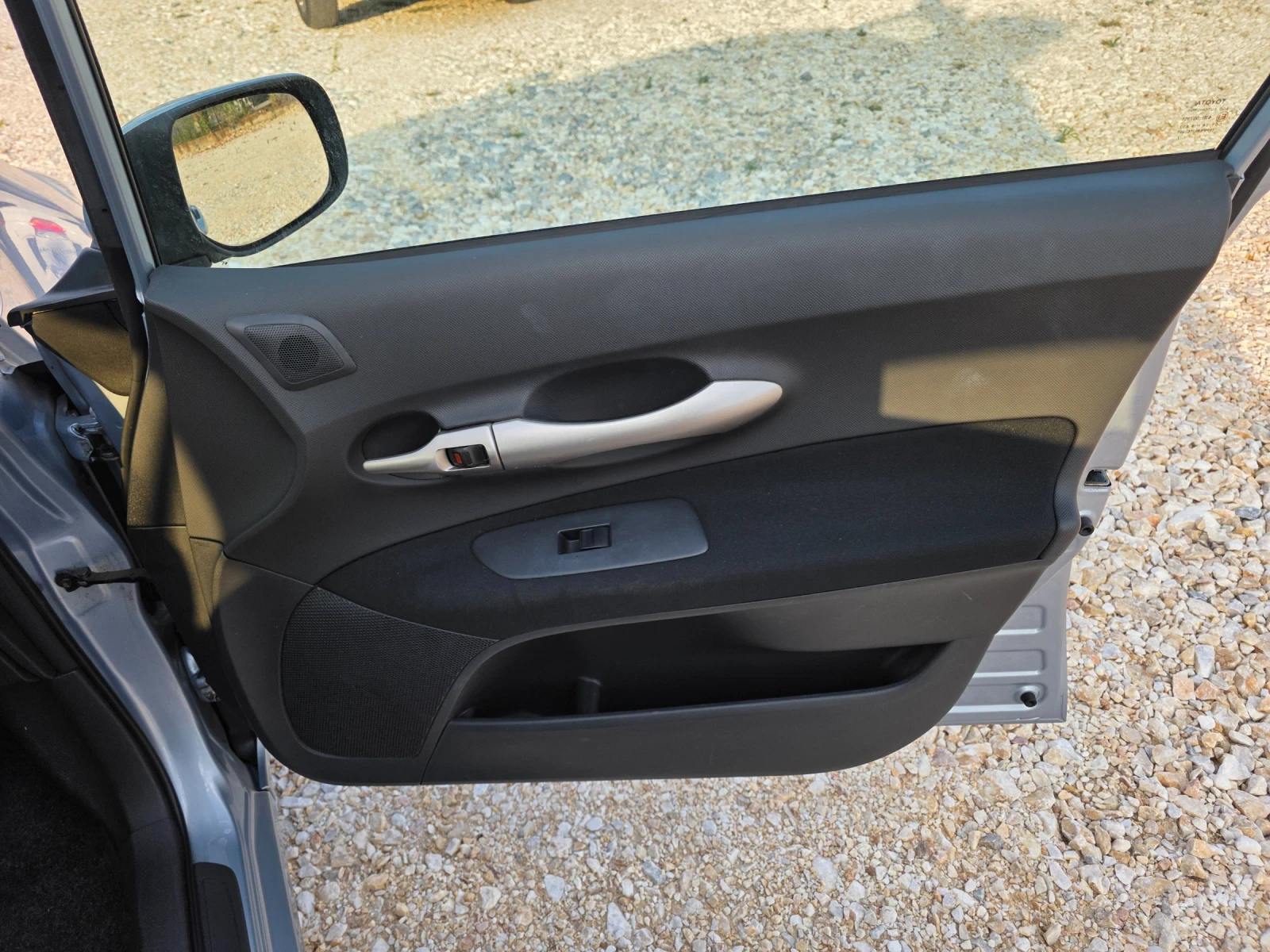 Toyota Auris 1.4 D4D Navi Автоматик Navi, снимка 7 - Автомобили и джипове - 55806692