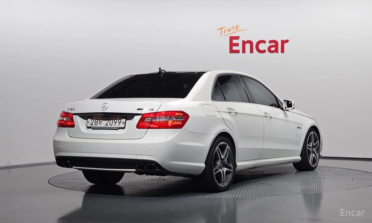 Mercedes-Benz E 63 AMG PANORAMA* ��������* �������* ���������* HARMAN-KAR | Mobile.bg � ����������� 2
