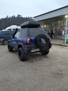 Toyota Rav4 Сув - 2700 € / 5280.74 лв. - 49321138 5