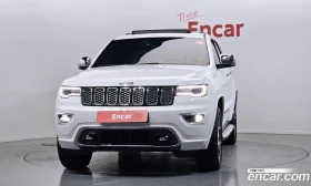 Jeep Grand cherokee 3.6 / OVERLAND / ����� / PANO / DISTRONIC / ������ | Mobile.bg � ����� ������ 3