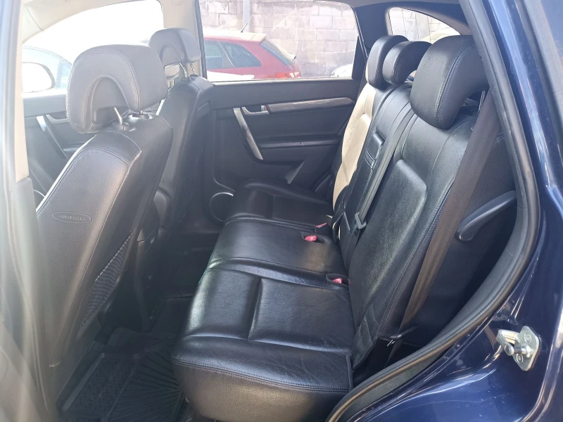 Chevrolet Captiva 2.0 VCDI Automatic 6+ 1, снимка 10 - Автомобили и джипове - 52412450