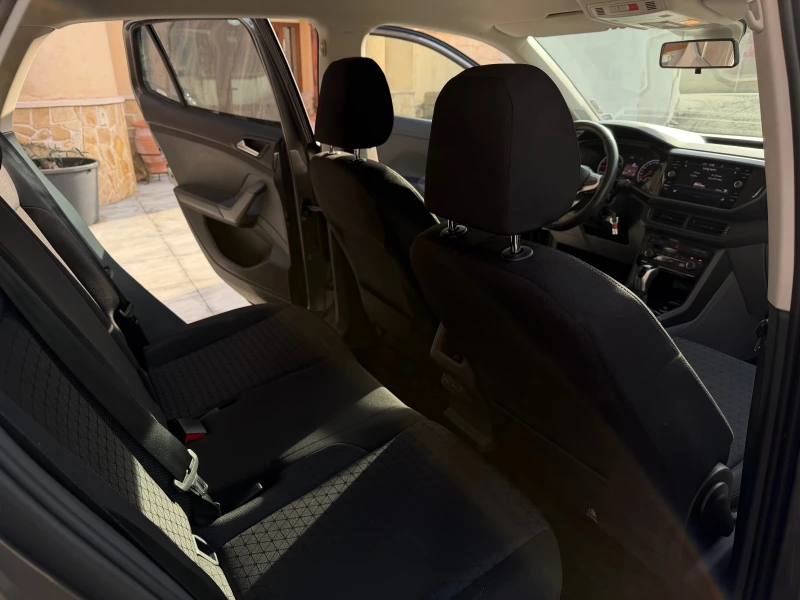 VW T-Cross, снимка 13 - Автомобили и джипове - 52898616