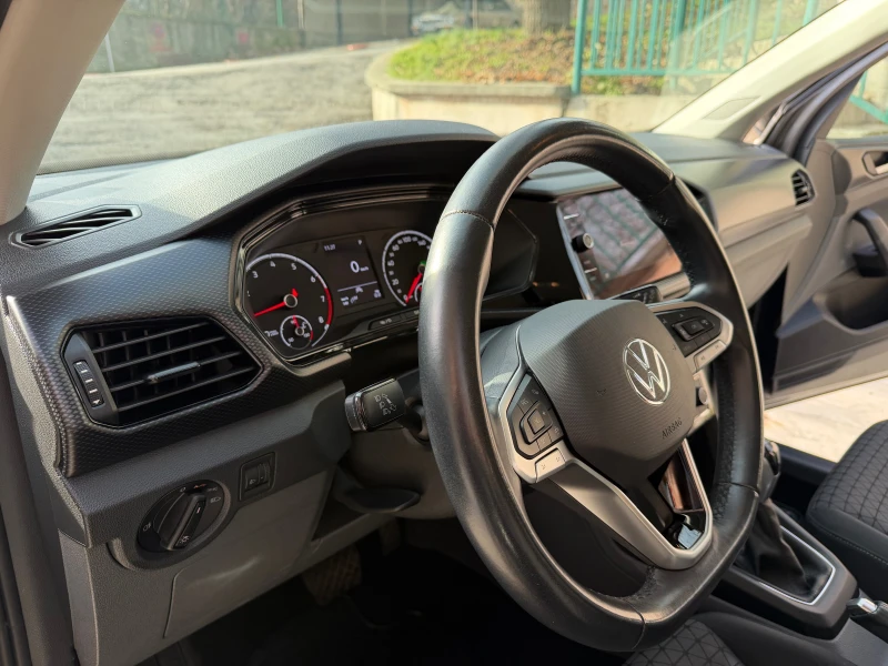 VW T-Cross, снимка 10 - Автомобили и джипове - 52898616