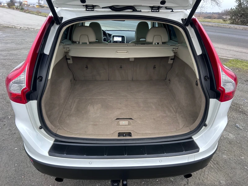 Volvo XC60 3.2i / SUMMUM / АВТОМАТИК / 4Х4 / DISTRONIC , снимка 14 - Автомобили и джипове - 53182830