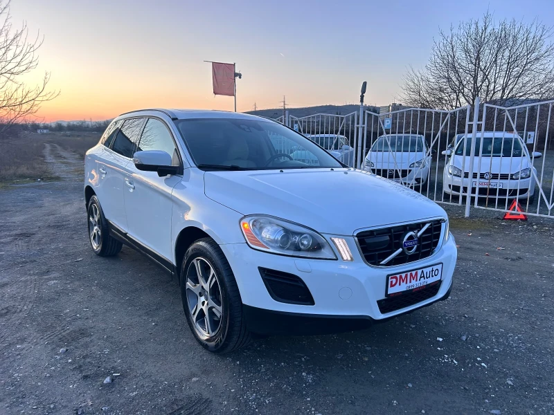 Volvo XC60 3.2i / SUMMUM / АВТОМАТИК / 4Х4 / DISTRONIC , снимка 3 - Автомобили и джипове - 53182830