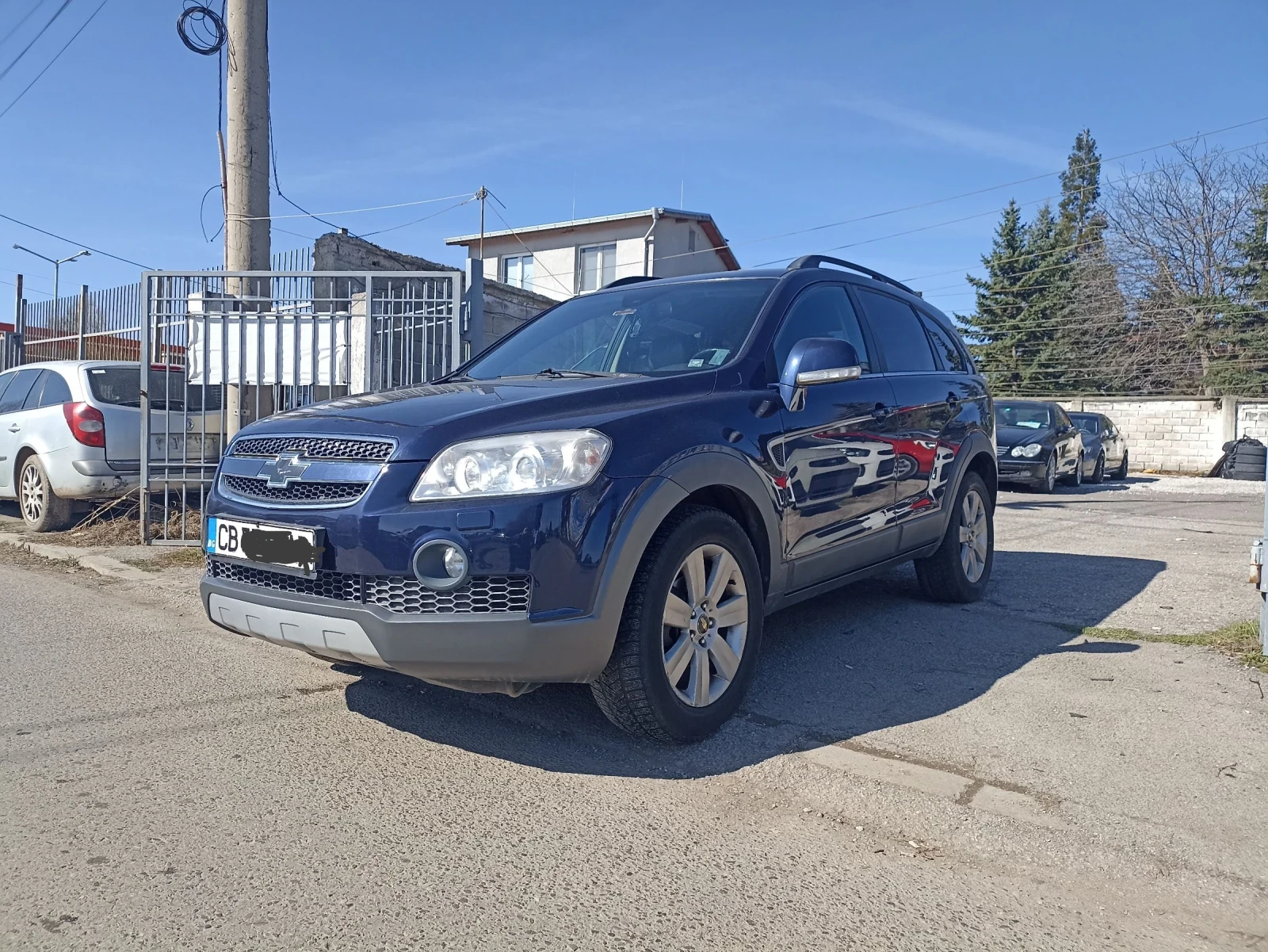 Chevrolet Captiva 2.0 VCDI Automatic 6+ 1 - изображение 2