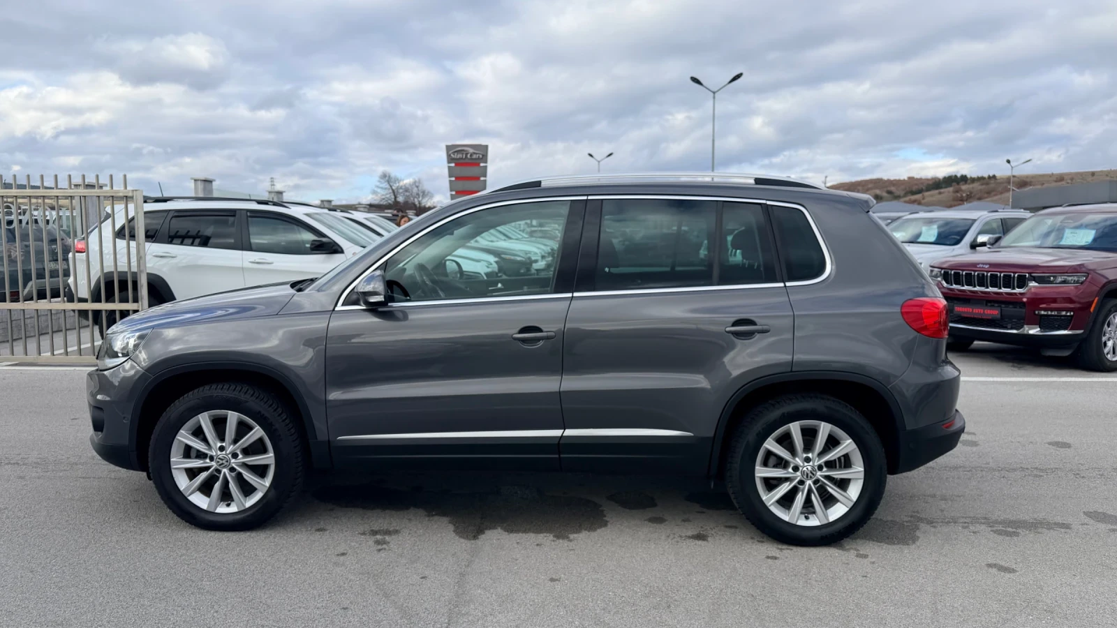 VW Tiguan 2.0TDI AVTOMATICI 4* 4 - изображение 7