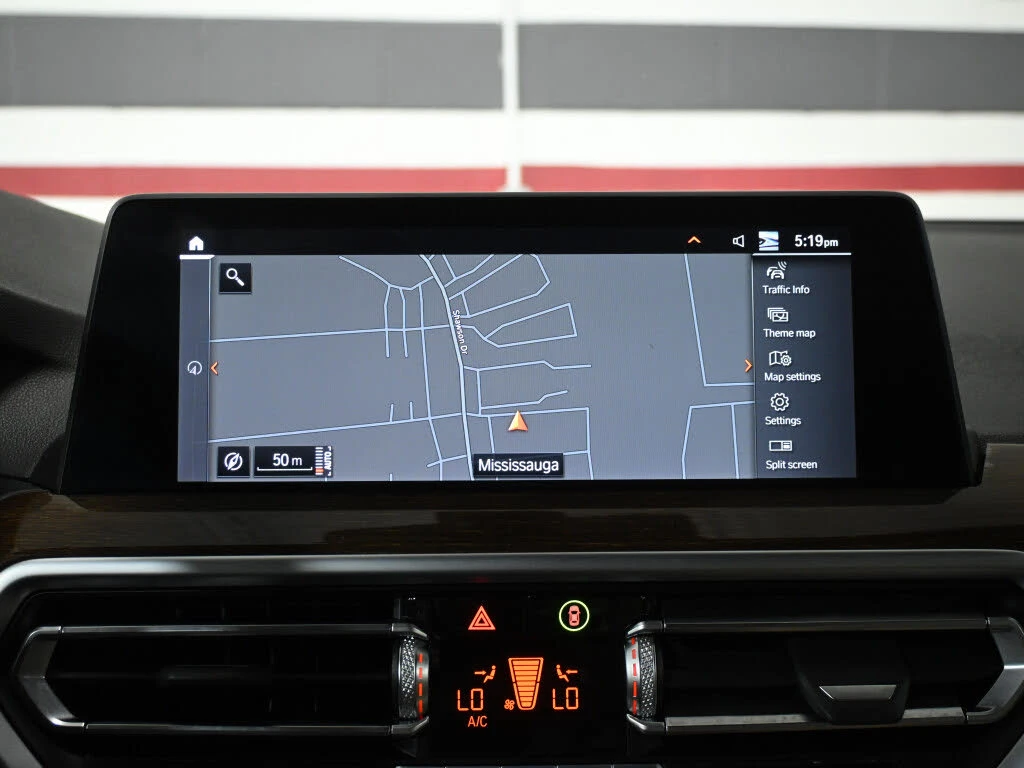 BMW X3 XDRIVE * CAMERA * LED * ПОДГРЕВ * NAVI, снимка 13 - Автомобили и джипове - 53810561