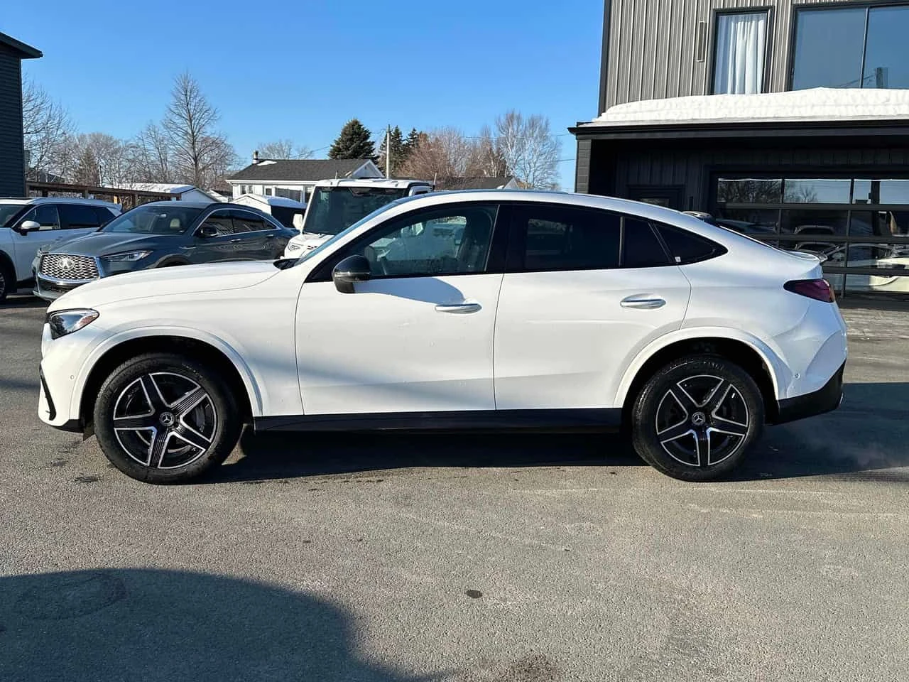 Mercedes-Benz GLC * 300 4MATIC Coupe * CARFAX * ЦЕНА ДО БГ, снимка 4 - Автомобили и джипове - 54239974