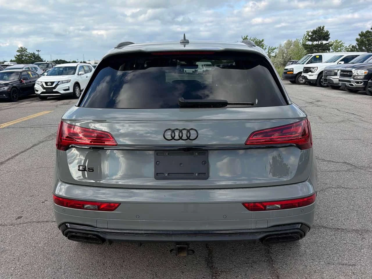 Audi Q5 * Progressiv * CARFAX * БЕЗ ПЪРВОНАЧАЛНА ВНОСКА, снимка 4 - Автомобили и джипове - 54978710