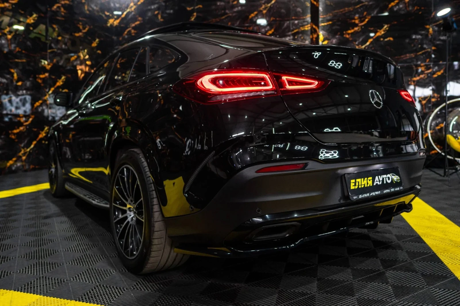 Mercedes-Benz GLE 350 D 4MATIC FULL AMG LINE LED ПАНО BURM ЛИЗИНГ 100%, снимка 6 - Автомобили и джипове - 55087719