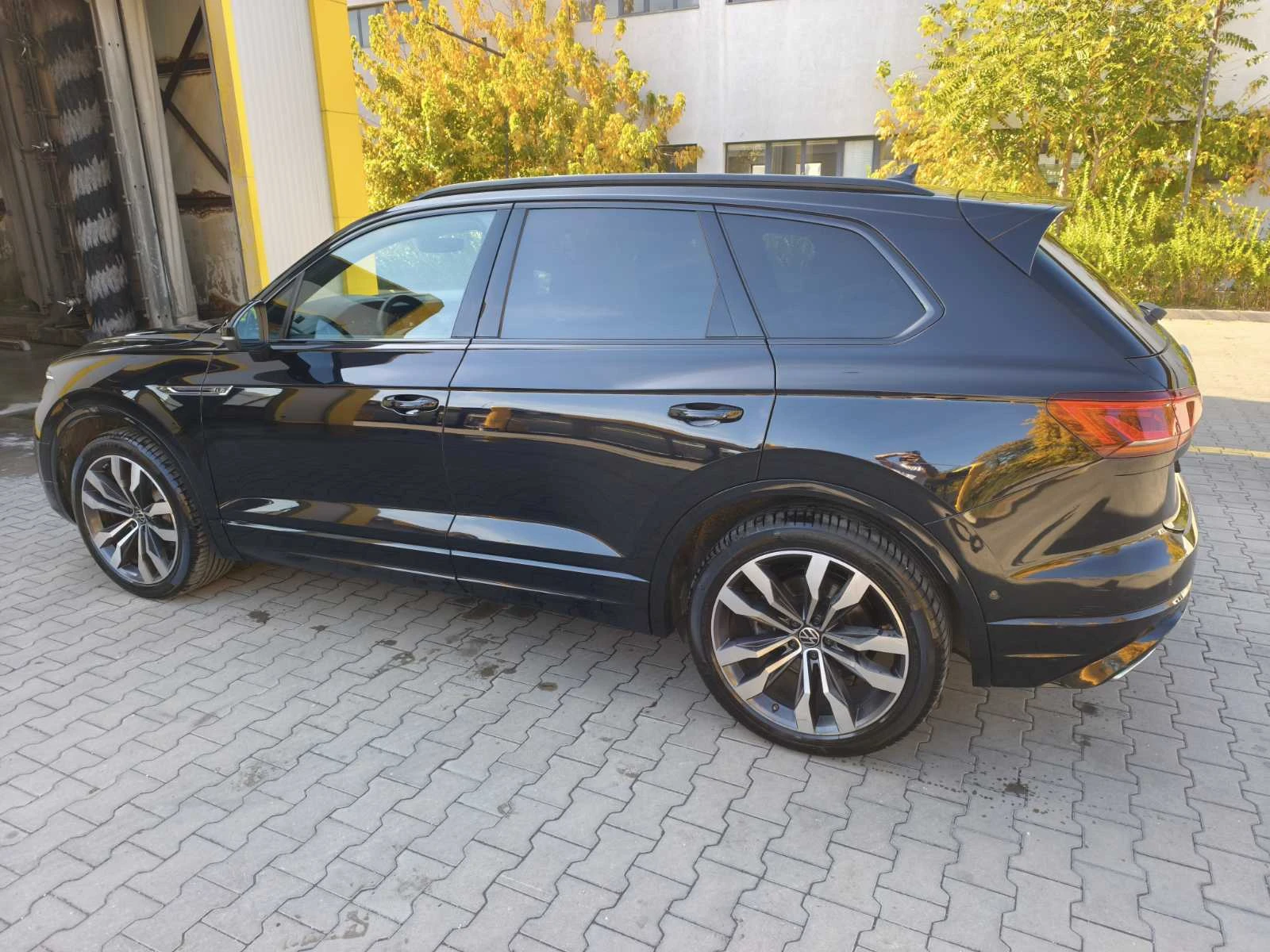 VW Touareg R-line Black Edition 4 MOTION, снимка 5 - Автомобили и джипове - 56527736
